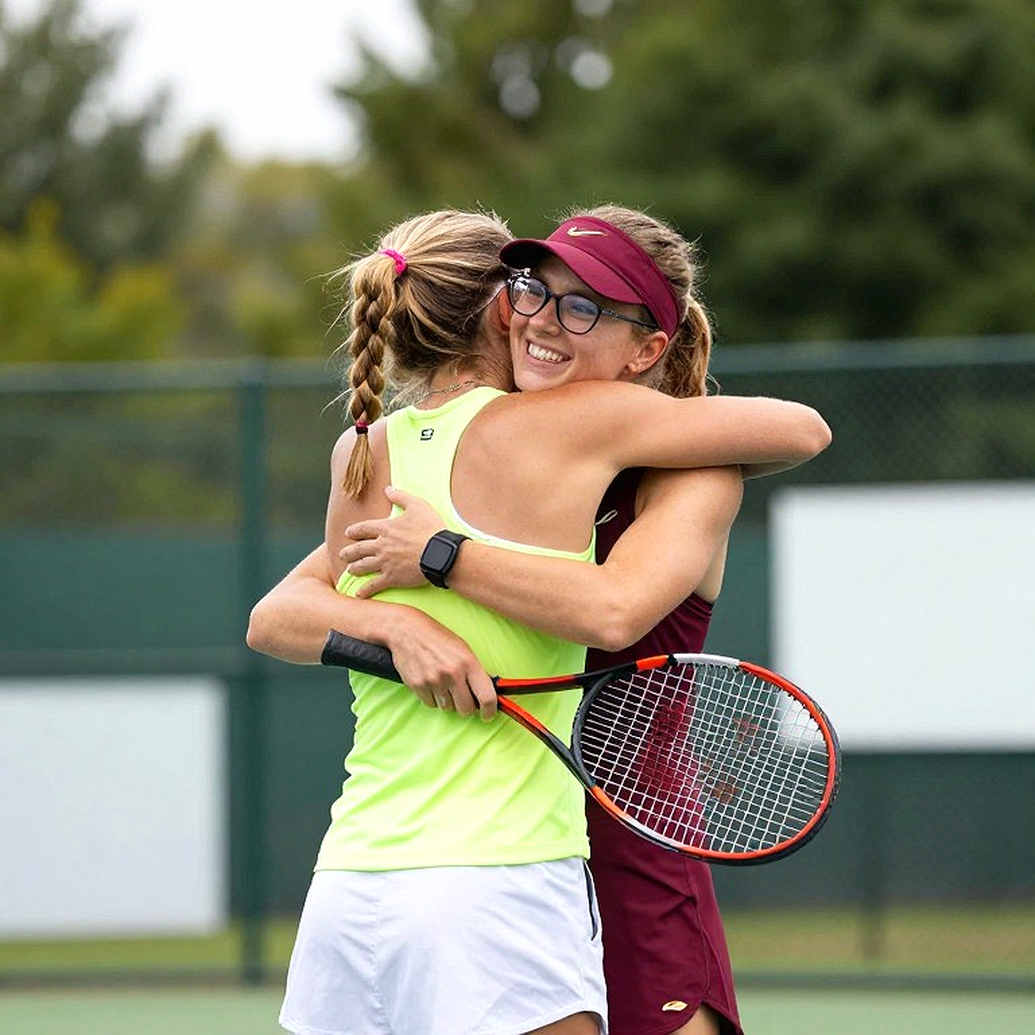 Jodar hạ Medvedev 6-3, 6-4 ở bán kết Shanghai Masters: đọc lại trận đấu bằng chuỗi game giao bóng bị bẻ