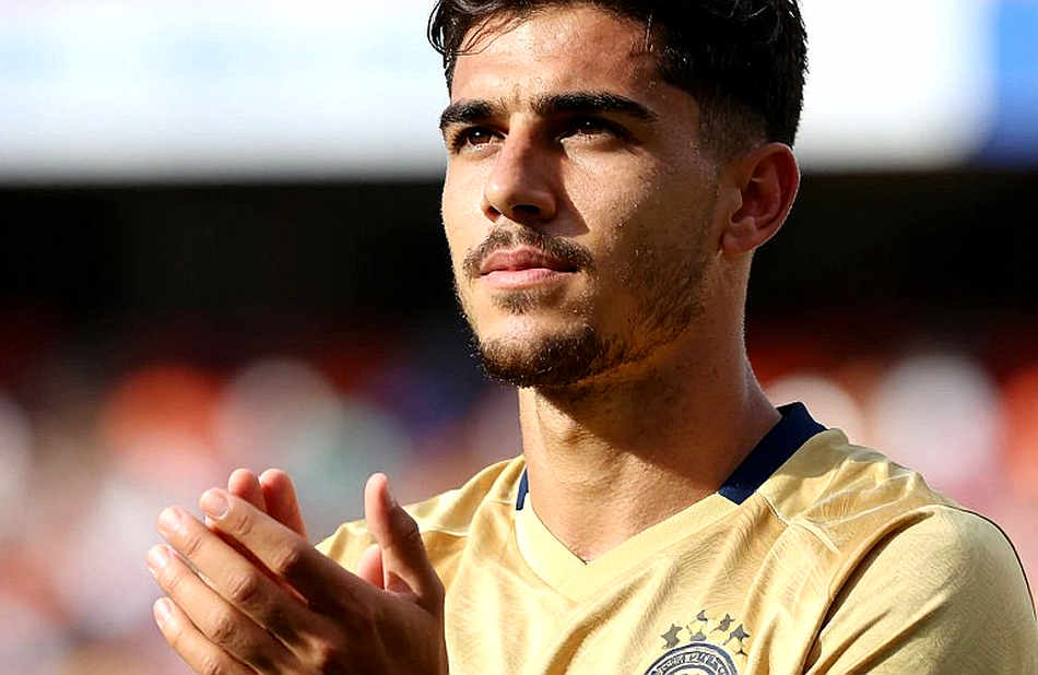 JJ Gabriel: Cậu bé mười lăm tuổi đi qua nước Pháp, và Manchester United nhìn thấy điểm gãy của chính mình