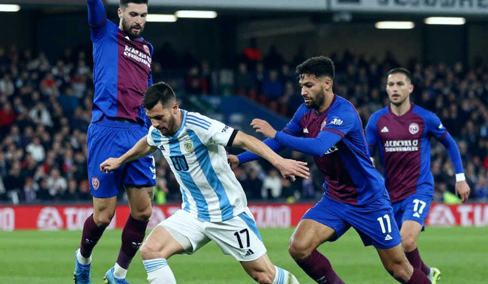 Julián Álvarez Changes Agent: A Transfer Story Without a Number Julián Álvarez Changes Agent: A Transfer Story Without a Number