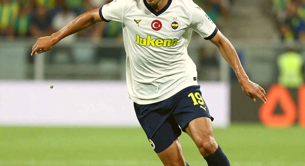 The 88th-Minute Goal and the Twenty-Metre Gap: Three Rewinds of One Counter-Attack