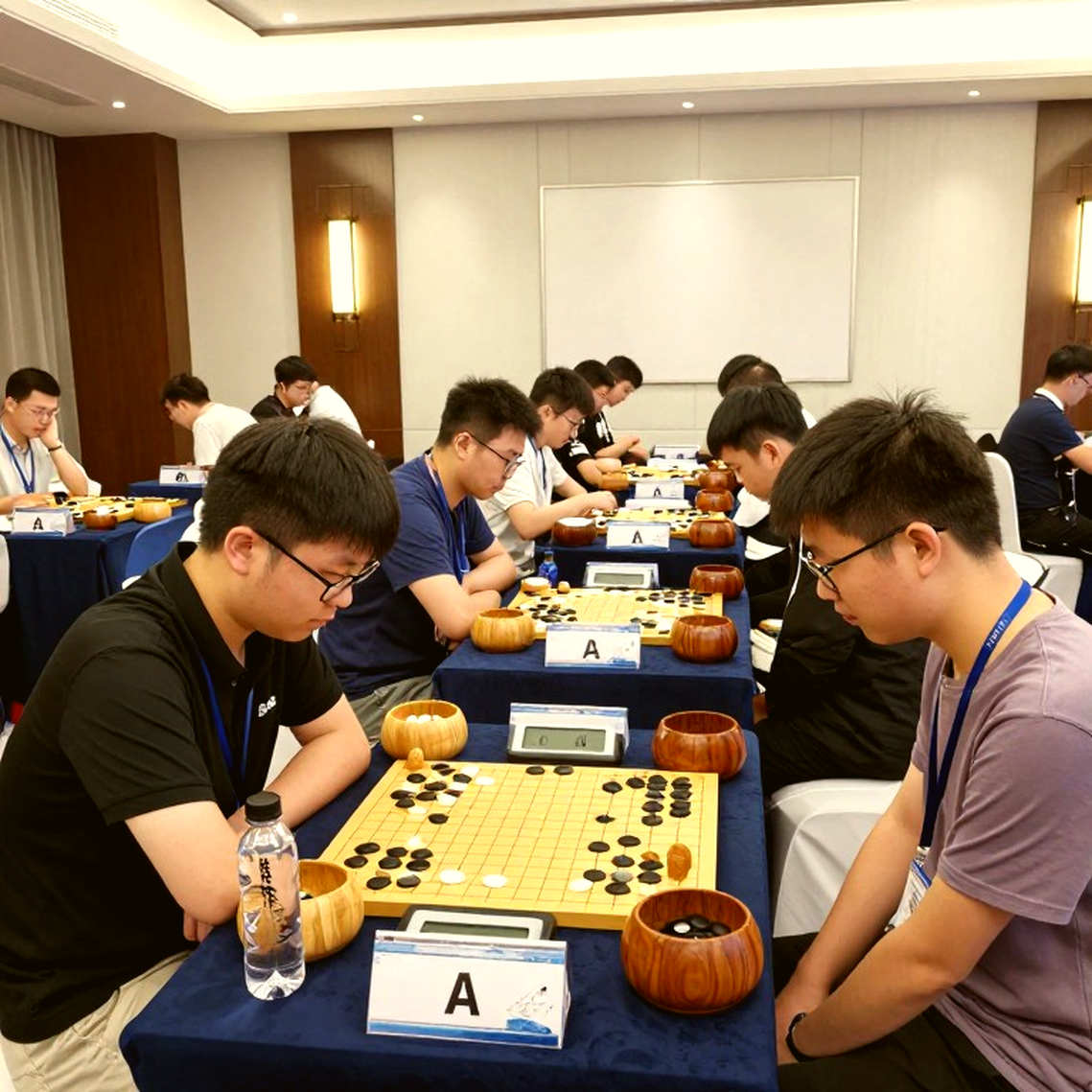 Scotch Game: Kasparov 2026, video của Mikhalchishin và một dòng tít không đỡ nổi phần thân bài