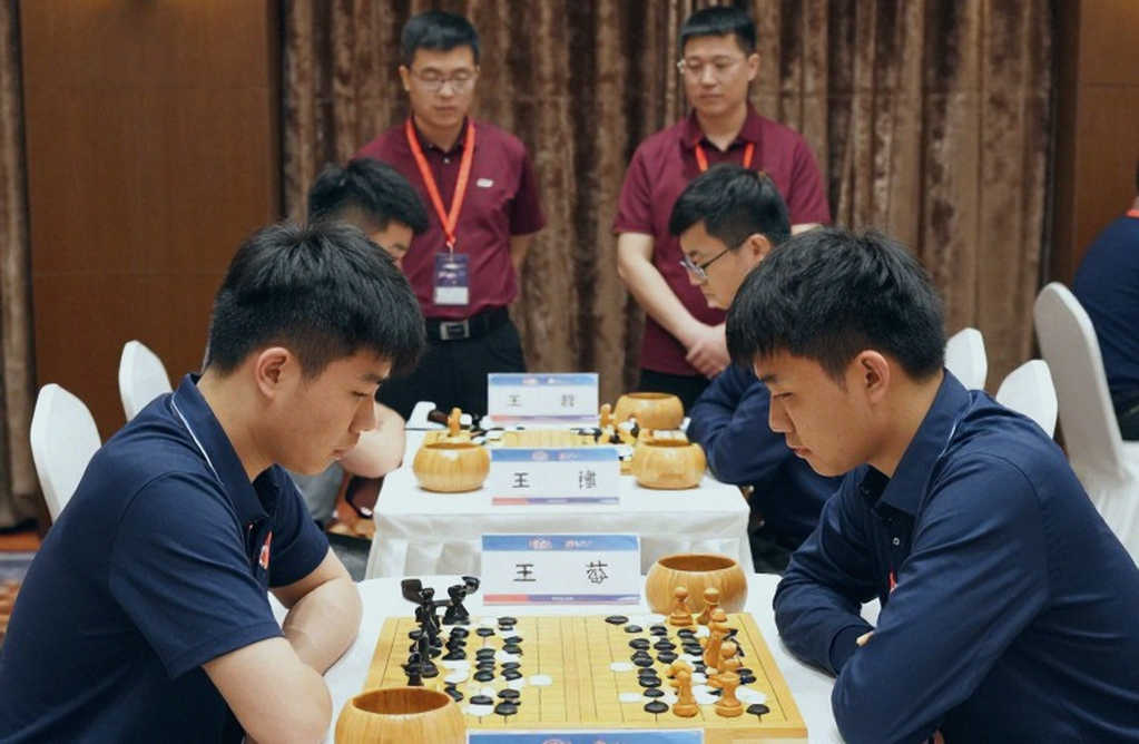 Williams và canh bạc giảm cân ở Baku: Giữa lời hứa "vòng đua miễn phí" và sự dè dặt của Vowles