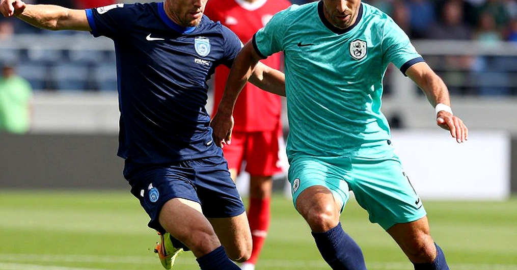 Barcelona và Nicolò Tresoldi: cuộc đua số 9 được viết lại từ phòng họp cổ đông
