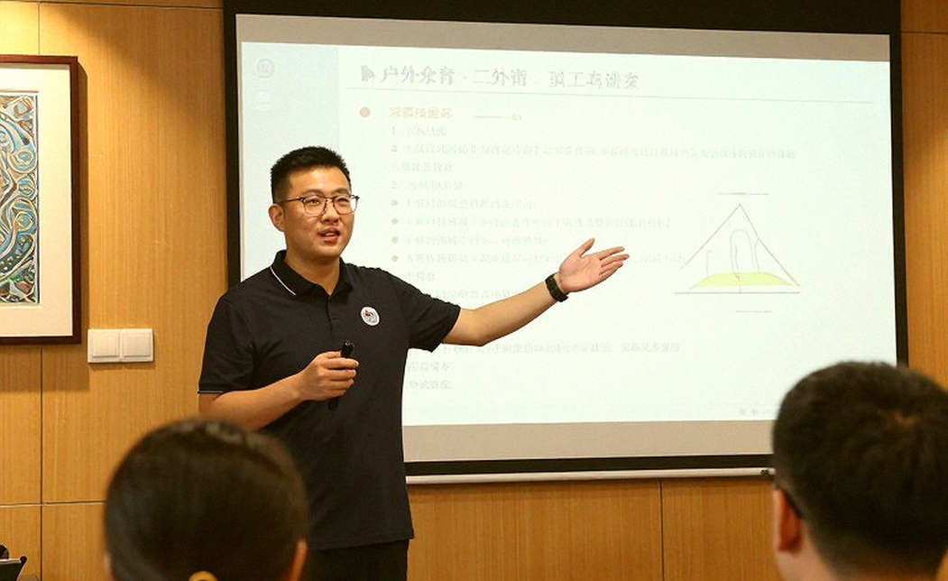 The Foreigner Quota Math: Is V-League Paying Seven Times More for Every Imported Goal?